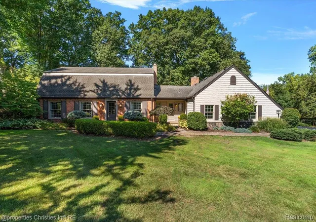 Photo 1 of Single family home for sale at 18395 Pinebrook Dr, Northville, MI 48168 | MLS# 20261079971 | Listing updated on 2026-10-07