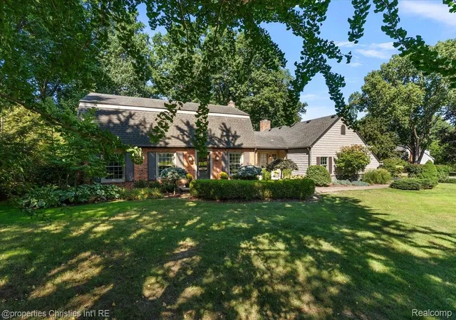 Photo 3 of Single family home for sale at 18395 Pinebrook Dr, Northville, MI 48168 | MLS# 20261079971 | Listing updated on 2026-10-07