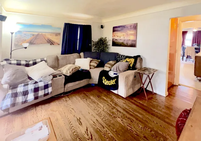 Photo 2 of Single family home for sale at 812 Cleveland Ave, Lincoln Park, MI 48146 | MLS# 81026052687 | Listing updated on 2026-10-10