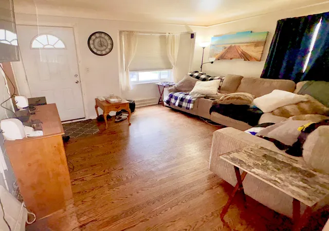 Photo 3 of Single family home for sale at 812 Cleveland Ave, Lincoln Park, MI 48146 | MLS# 81026052687 | Listing updated on 2026-10-10
