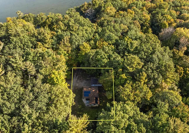 Photo 3 of Single family home for sale at 8702 Deadstream Rd, Honor, MI 49640 | MLS# 78080074188 | Listing updated on 2026-10-12