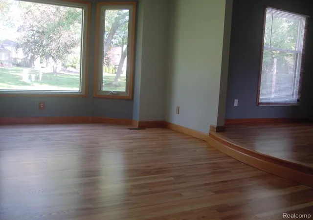 Photo 3 of Single family home for sale at 35238 Vargo St, Livonia, MI 48152 | MLS# 20261080002 | Listing updated on 2026-10-13
