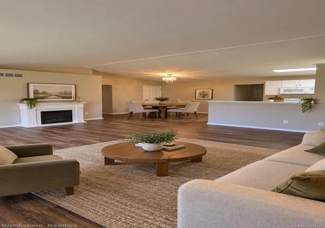Photo 2 of Condo for sale at 9343 Parkview Cir, Grand Blanc, MI 48439 | MLS# 20261080017 | Listing updated on 2026-10-06
