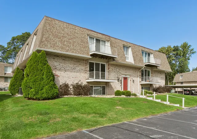 Photo 1 of Condo for sale at 3614 N Lakeshore Dr #J5, Saint Joseph, MI 49085 | MLS# 69026052716 | Listing updated on 2026-10-23