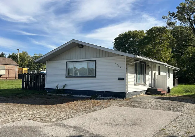 Single family home for sale at 12514 N Saginaw St, Mount Morris, MI 48458 | MLS# 5050223758