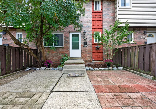 Photo 1 of Sale Pending at 552 Terrace Ln E, Ypsilanti Charter Township Washtenaw, MI 48198 | MLS# 81026052720 | Listing updated on 2026-10-22