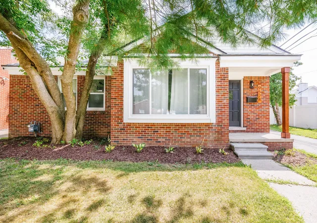 Photo 1 of Single family home for sale at 9528 Grayfield Ave, Redford, MI 48239 | MLS# 81026052727 | Listing updated on 2026-10-13
