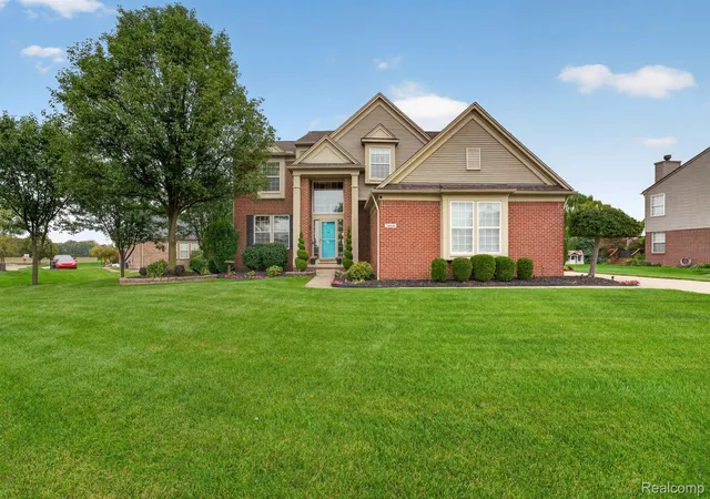 Photo 2 of Single family home for sale at 24686 Fairlawn Dr, Flat Rock, MI 48134 | MLS# 20261080034 | Listing updated on 2026-10-10