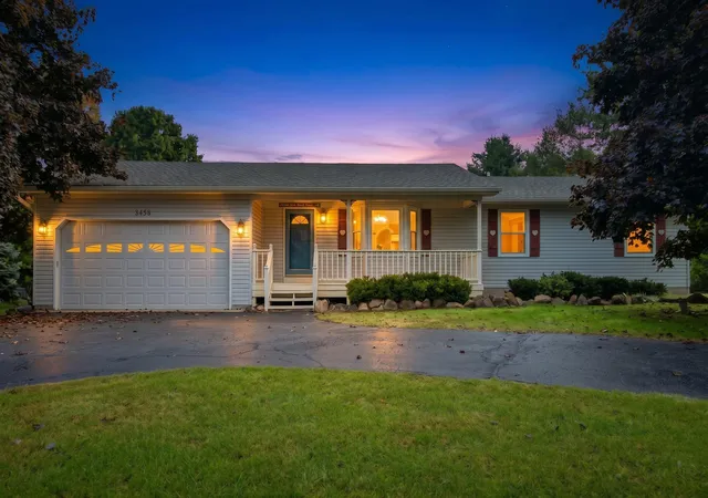 Photo 1 of Sale Pending at 3458 Taggett Lake Dr, Highland, MI 48357 | MLS# 81026052729 | Listing updated on 2026-10-07