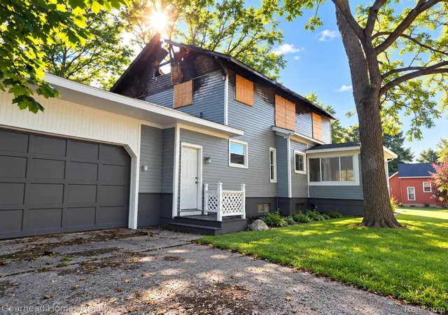 Photo 1 of Single family home for sale at 938 W Oregon St, Lapeer, MI 48446 | MLS# 20261080036 | Listing updated on 2026-10-06