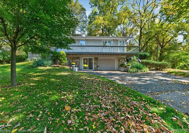Photo 1 of Sale Pending at 3229 Snow Rd, Ypsilanti, MI 48198 | MLS# 20261080037 | Listing updated on 2026-10-24
