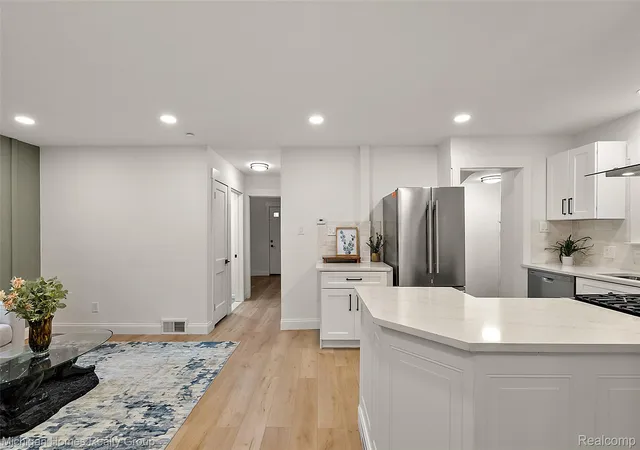 Photo 4 of Single family home for sale at 235 Flowerdale St, Ferndale, MI 48220 | MLS# 20261080038 | Listing updated on 2026-10-04