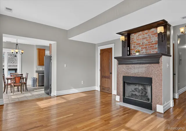 Listing Photo 5 - Condo for sale in building located at 405 E Fry St, Detroit, MI 48219 - Unit #2B