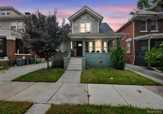 Photo 2 of Single family home for sale at 90 Richton St, Highland Park, MI 48203 | MLS# 20261080045 | Listing updated on 2026-10-14