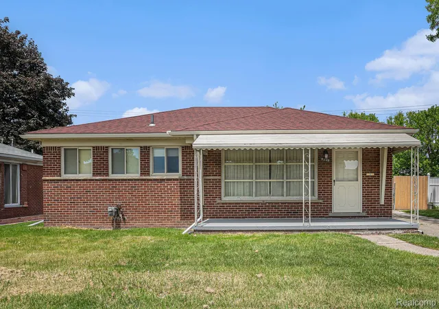 Photo 1 of Single family home for sale at 5239 E 13 Mile Rd, Warren, MI 48092 | MLS# 20261080053 | Listing updated on 2026-10-04