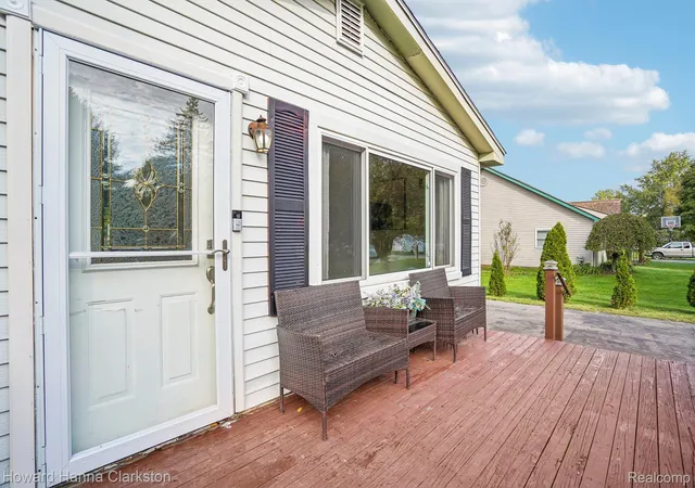 Photo 2 of Single family home for sale at 4955 Pine Knob Ln, Clarkston, MI 48346 | MLS# 20261080055 | Listing updated on 2026-10-20