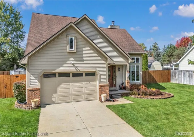 Photo 1 of Single family home for sale at 8022 Fox Holw Rd, Goodrich, MI 48438 | MLS# 20261080059 | Listing updated on 2026-10-18