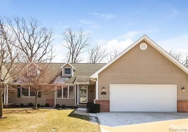 Photo 1 of Condo for sale at 325 Woodhaven Pl, Manchester, MI 48158 | MLS# 20261080062 | Listing updated on 2026-10-11