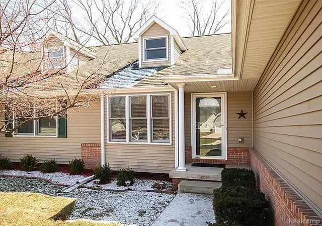 Photo 2 of Condo for sale at 325 Woodhaven Pl, Manchester, MI 48158 | MLS# 20261080062 | Listing updated on 2026-10-11