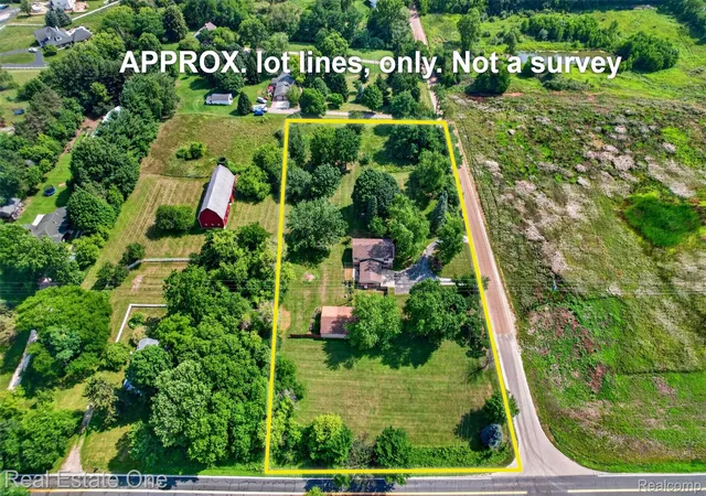 Photo 2 of Single family home for sale at 7990 Tower Rd, South Lyon, MI 48178 | MLS# 20261080064 | Listing updated on 2026-10-13