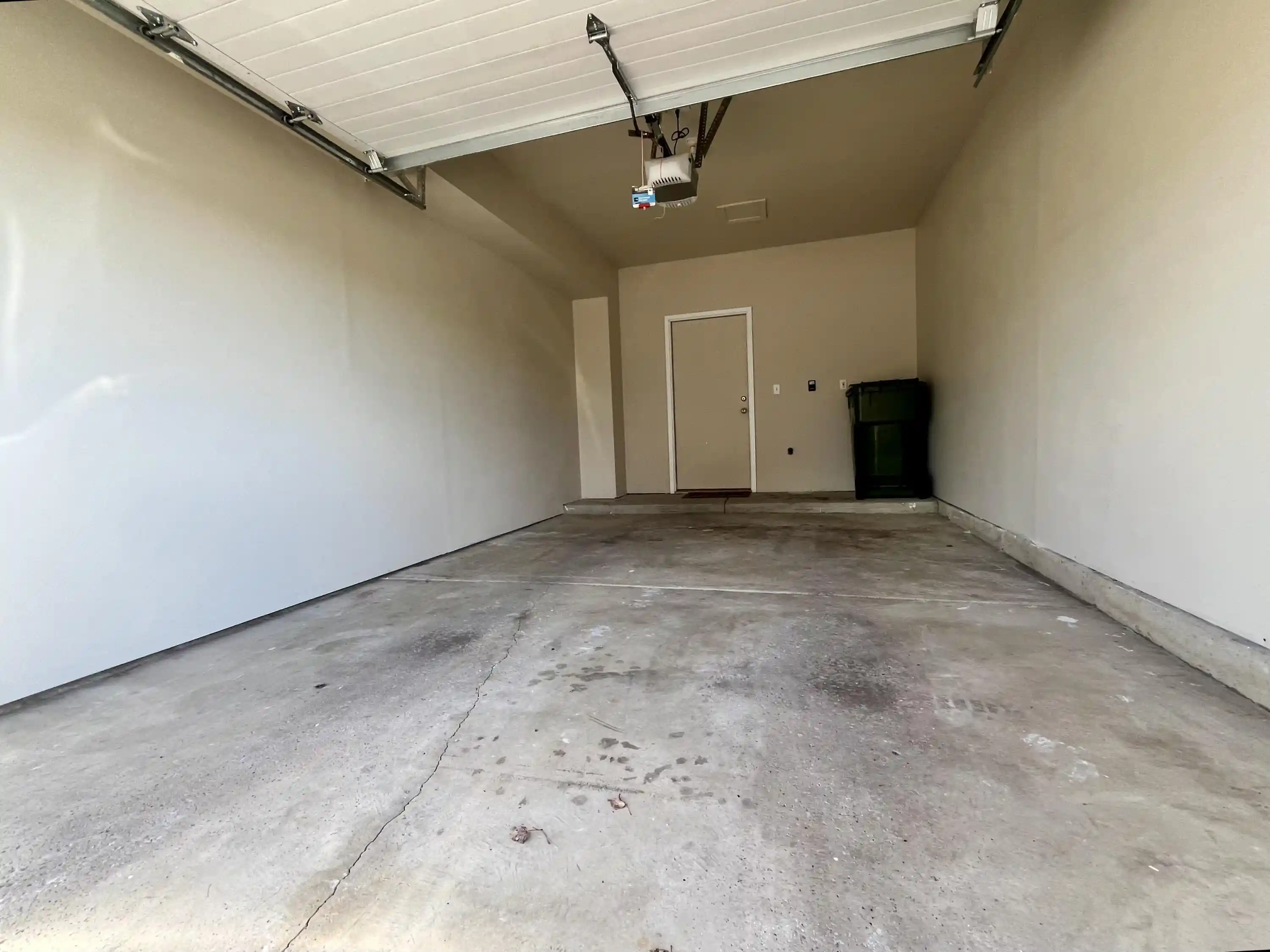 Listing Photo 16 - Condo for sale in 15745Th Pkwy Ln located at 15745Th Pkwy Ln, Wayne, MI 48195 - Unit 15745 Parkway Ln