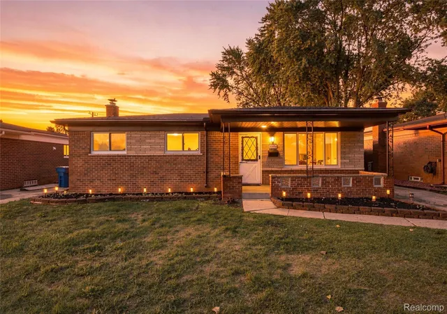 Photo 1 of Single family home for sale at 32654 Bunert Rd, Warren, MI 48088 | MLS# 20261080099 | Listing updated on 2026-10-12