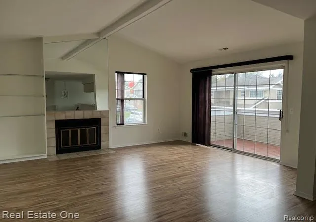 Photo 3 of Condo for sale at 6621 Bellows Ct, West Bloomfield, MI 48322 | MLS# 20261080102 | Listing updated on 2026-10-15