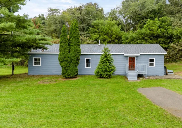 Photo 1 of Single family home for sale at 55470 Flatbush Rd, Three Rivers, MI 49093 | MLS# 66026052791 | Listing updated on 2026-10-19