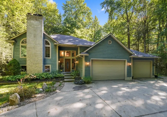 Photo 1 of Single family home for sale at 16778 Tall Trees Ln, Nunica, MI 49448 | MLS# 65026052807 | Listing updated on 2026-10-20