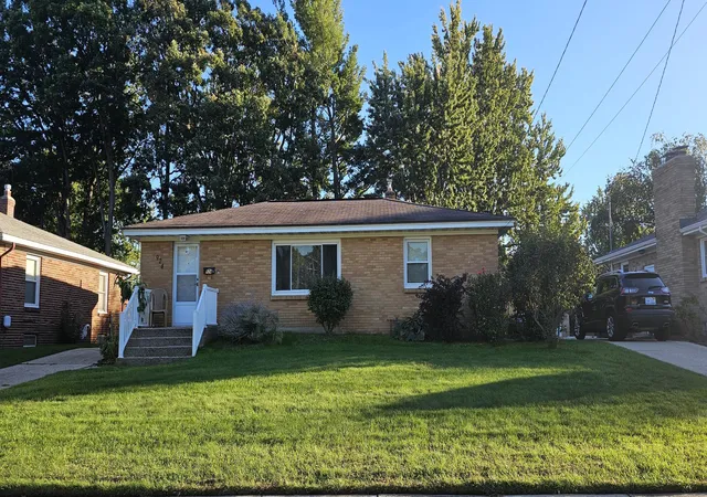 Single family home for sale at 924 Ariebill St SW, Wyoming, MI 49509 | MLS# 65026052808