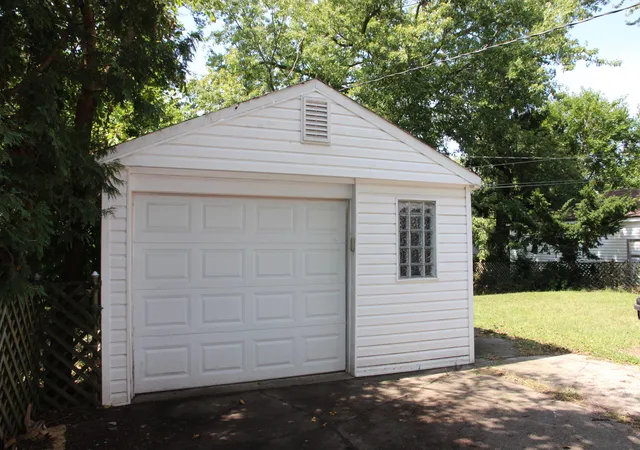 Photo 28 of Single family home for sale at 23541 Meadowlark Ave, Oak Park, MI 48237 | MLS# 81026052813 | Listing updated on 2026-10-18