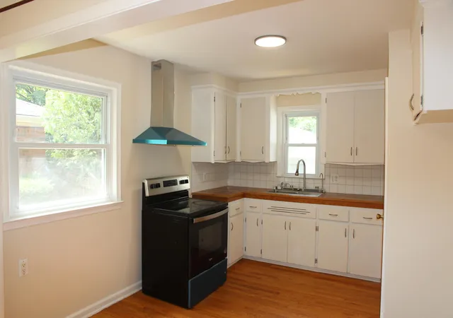 Photo 2 of Single family home for sale at 23541 Meadowlark Ave, Oak Park, MI 48237 | MLS# 81026052813 | Listing updated on 2026-10-18