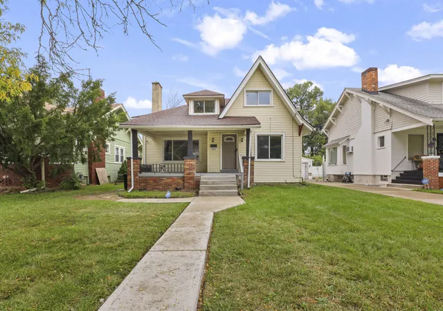 Photo 2 of Single family home for sale at 247 Moss St, Highland Park, MI 48203 | MLS# 81026052816 | Listing updated on 2026-10-15