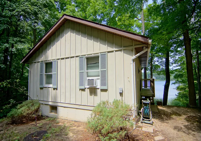 Photo 24 of Single family home for sale at 10749 Kings Ln, Berrien Springs, MI 49103 | MLS# 69026052823 | Listing updated on 2026-10-07
