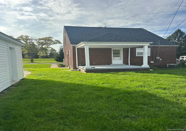 Photo 3 of Single family home for sale at 5276 Palmer St, Dearborn, MI 48126 | MLS# 20261080149 | Listing updated on 2026-10-10