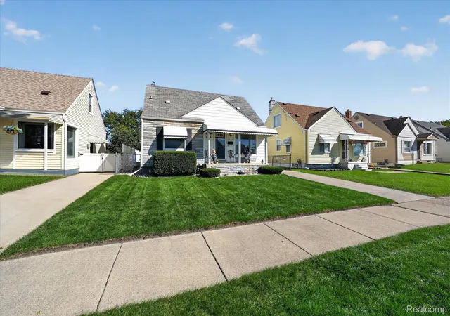 Photo 2 of Single family home for sale at 1908 Anne Ave, Lincoln Park, MI 48146 | MLS# 20261080156 | Listing updated on 2026-10-17