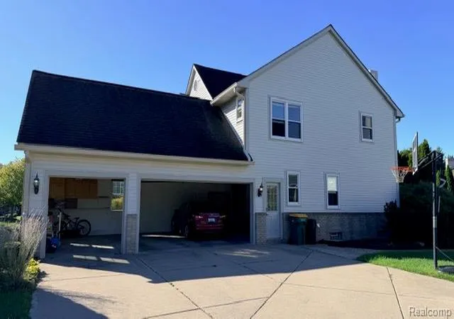 Photo 20 of Single family home for sale at 1929 Palmer Dr, Wixom, MI 48393 | MLS# 20261080161 | Listing updated on 2026-10-22