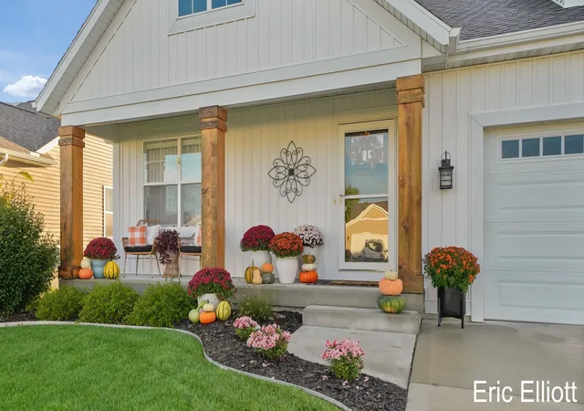 Photo 3 of Single family home for sale at 3932 Elm Ridge Dr, Holland, MI 49424 | MLS# 65026052830 | Listing updated on 2026-10-07