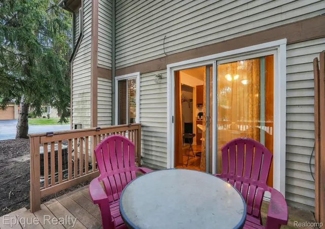 Photo 2 of Condo for sale at 6379 Hunter Pointe St #12, Westland, MI 48185 | MLS# 20261080179 | Listing updated on 2026-10-14