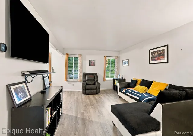 Photo 3 of Condo for sale at 6379 Hunter Pointe St #12, Westland, MI 48185 | MLS# 20261080179 | Listing updated on 2026-10-14