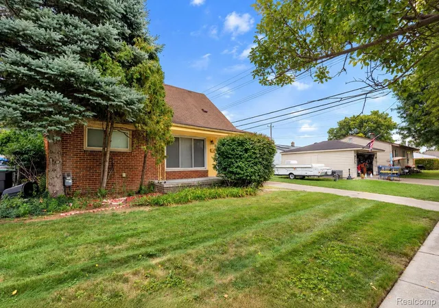 Photo 3 of Single family home for sale at 9081 Roosevelt St, Taylor, MI 48180 | MLS# 20261080192 | Listing updated on 2026-10-09
