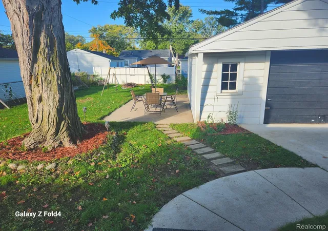 Photo 3 of Single family home for sale at 17357 Fox St, Redford, MI 48240 | MLS# 20261080197 | Listing updated on 2026-10-18