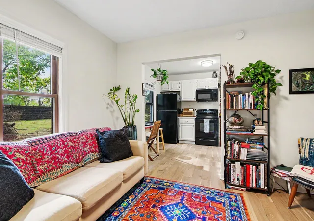 Photo 3 of Single family home for sale at 4175 Dexter Ann Arbor Rd, Ann Arbor, MI 48103 | MLS# 81026052844 | Listing updated on 2026-10-12