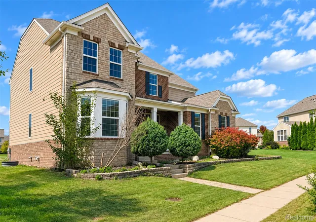 Photo 3 of Single family home for sale at 1696 S Pennfield Ln, Canton, MI 48188 | MLS# 20261080217 | Listing updated on 2026-10-15