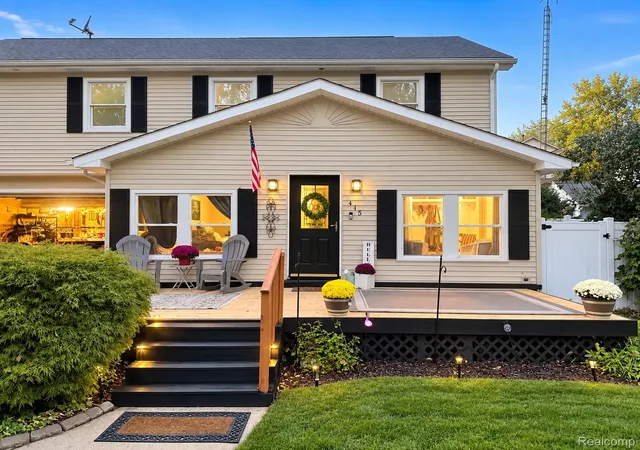 Photo 1 of Sale Pending at 415 Leon Rd, Walled Lake, MI 48390 | MLS# 20261080219 | Listing updated on 2026-10-16