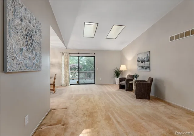Listing Photo 1 - Condo for sale in building located at 26926 W 12 Mile Rd, Southfield, MI 48034 1556