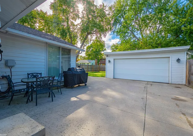 Photo 3 of Single family home for sale at 1009 16th Street, Port Huron, MI 48060 | MLS# 58050223813 | Listing updated on 2026-10-07