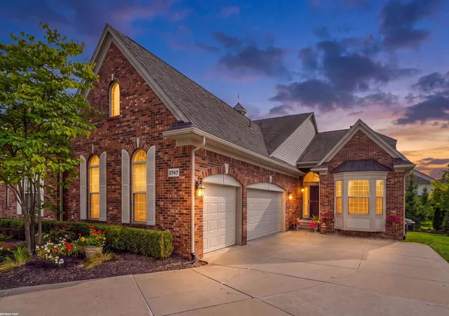 Photo 3 of Condo for sale at 2747 Castlemartin Ct, Oakland Township, MI 48306 | MLS# 58050223814 | Listing updated on 2026-10-16