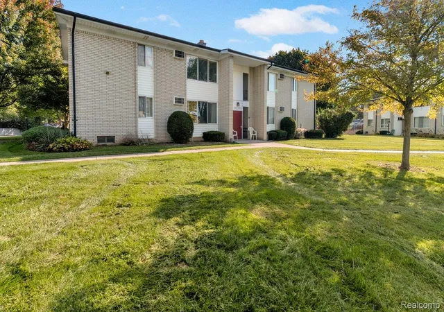Photo 2 of Condo for sale at 26740 Joy Rd #D1, Redford, MI 48239 | MLS# 20261080234 | Listing updated on 2026-10-14