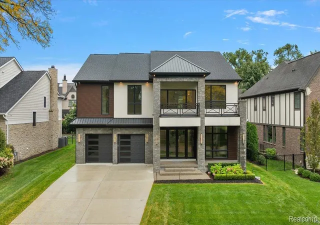 Photo 2 of Single family home for sale at 1541 Shipman Blvd, Birmingham, MI 48009 | MLS# 20261080240 | Listing updated on 2026-10-13